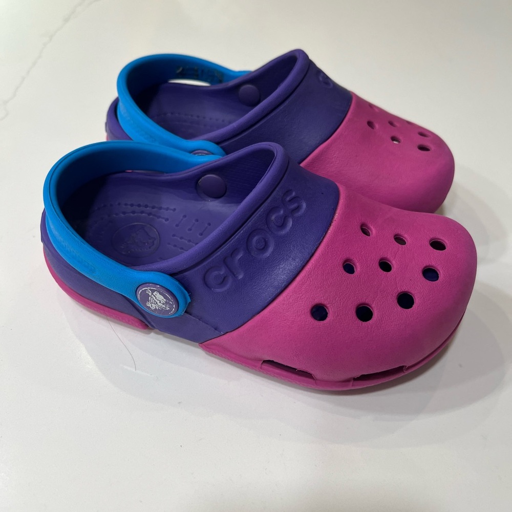 Crocs size 10